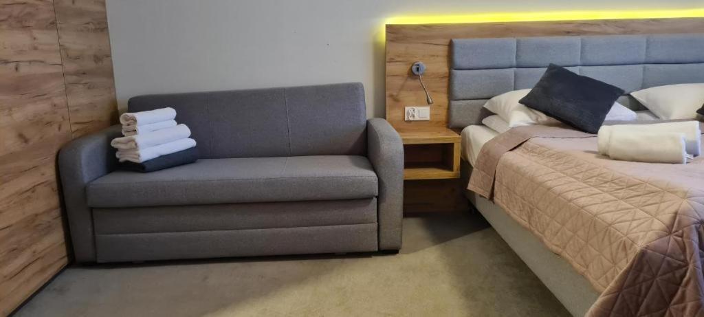 Aparthotel Apartamenty Czarna Gora 224 Сєнна Екстер'єр фото
